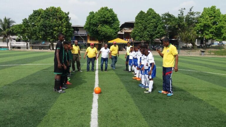 Participación del quepo de Futbol juvenil del Barrio Municipal en el torneo interbarrios